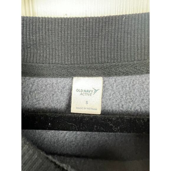Old Navy Leopard Black Gray Sweatshirt Active Shirt Boxy Relaxed Small Tie Waist - Picture 2 of 6